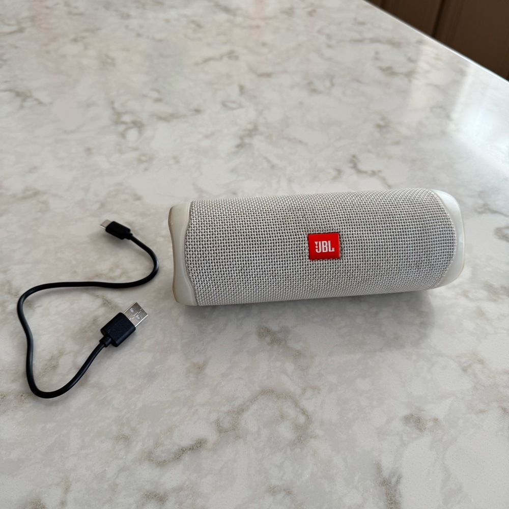 JBL Flip 5 White